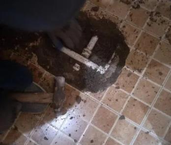 玛沁卫生间漏水维修公司为您分享下卫生间渗水如何处理及注意事项
